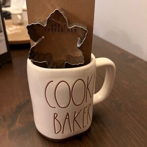 Rae Dunn White Cookie Baker Mug with Leaf Cookie Cutter